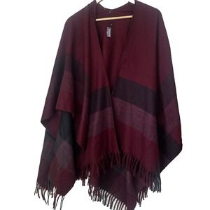 Howards Something Special Onesize Shrug/Cape Burg/Black‎ plaid Grandmacore